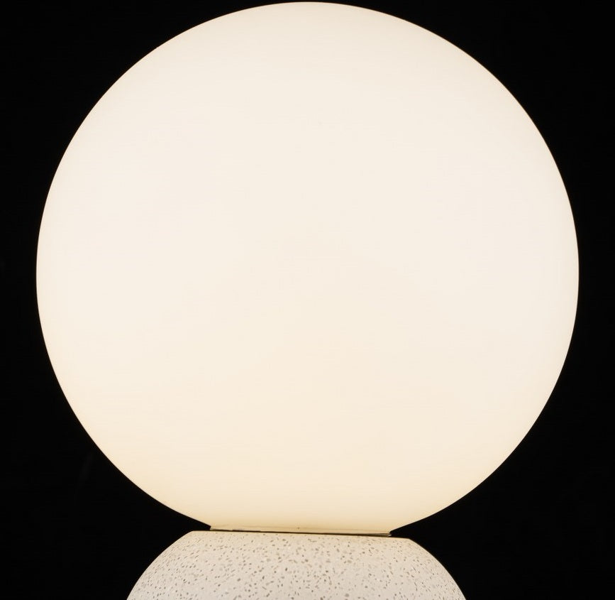 Lampara De Mesa Con Bola De Cristal De Concreto Blanco