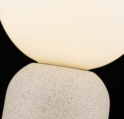 Lampara De Mesa Con Bola De Cristal De Concreto Blanco